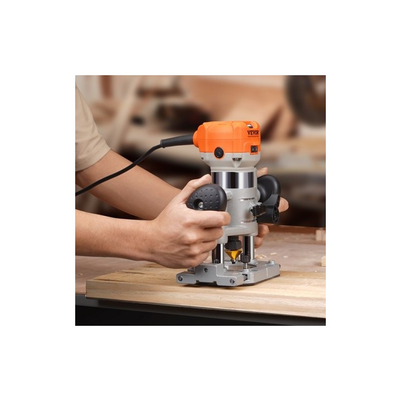 Puujyrsin 0,92 kW 6-portainen kompaktilla upotettavalla ja kiinteällä perusosalla