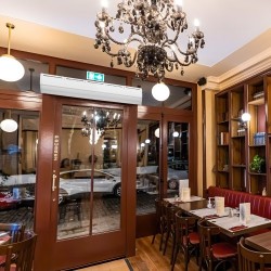 Ilmasuoja 1,5 m sisäkäyttöön seinälle asennettava ilman lämmitystä 2 nopeutta 2547 m³/h