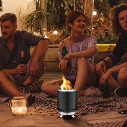 Pöytätulisija ruostumattomasta teräksestä musta kannettava sisä ja ulkokäyttöön puulla tai pelleteillä