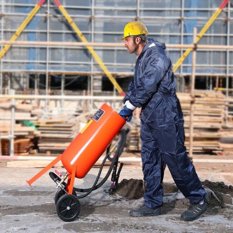 Hiekkapuhallin 37,9 l terässäiliö 60–110 psi 2 keraamista suutinta 2,3 m kumiletku