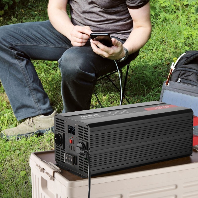 Muokattu siniaaltoinvertteri 5000W 12V-230V alumiiniseoskotelo 2 AC-pistorasiaa 2 USB-porttia 1 Type-C-portti