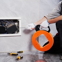 Kaapelinvetonauha 30,5 m 6,35 mm PET-muovinen sähköä johtamaton nikkeloitu kärki kovamuovikotelo