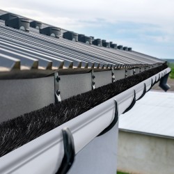 Räystäskouruharja polypropeeniharjakset ja galvanoitu teräslanka 18,3 m halkaisija 133 mm 20 kpl