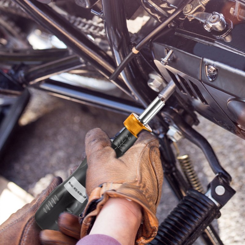 Säädettävä momenttiruuvimeisseli kromivanadiiniteräs alumiiniseos 1/4 tuuman käyttövarsi 18 kärkeä kotelo