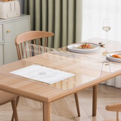 Pöydänsuojus PVC-muovi 1,5 mm 1016x1524 mm läpinäkyvä ruokapöydälle
