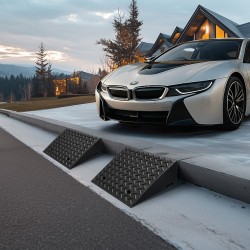 Ajoluiskapari kumimuoviyhdiste 2 kpl 17,8 cm nousukorkeus 3,175 tonnin kantavuus vedenpoistokanavalla