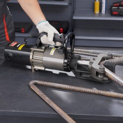 Sähköinen hydraulinen raudoitustaivutin 20-32 mm 2000 W valurautainen taivutuspää alumiinirunko työkalulaukku