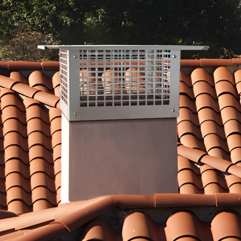 Savupiipun hattu 304-ruostumattomasta teräksestä 472 x 381 x 250 mm ulkokäyttöön