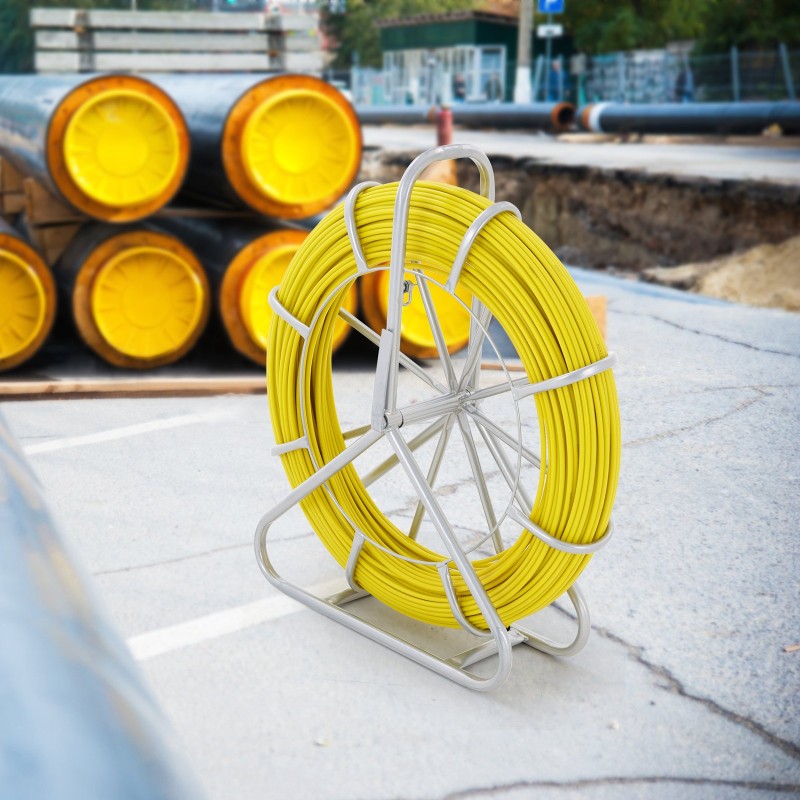 Lasikuituinen kaapelinvetojousi 150 m 8 mm ABS-pintainen teräskelateline 3 vaihdettavaa vetopäätä
