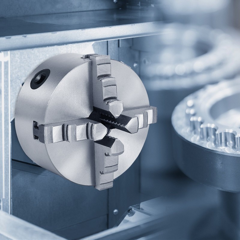 Sorvin istukka nelileukainen itsestään keskittävä valurautainen runko 125 mm teräsleuat