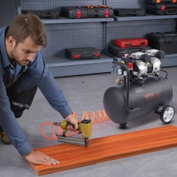 Öljytön ilmakompressori 30 l terässäiliö 1 hv hiljainen pyörillä