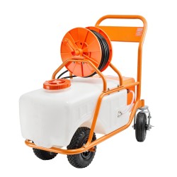 Pyörällinen 60 l polyeteeninen puutarharuisku säädettävä paine 8 suutinta 2 putkea