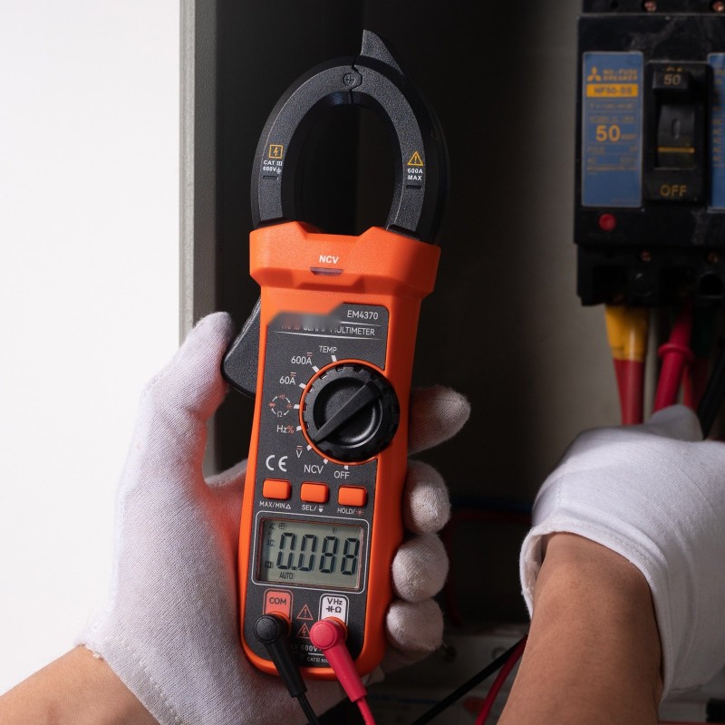 Digitaalinen pihdimittari todellisella tehollisarvolla 600A 6000 laskentaa kosketukseton jännitetunnistus
