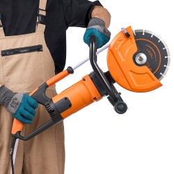 Sähköinen betonisaha 23 cm terällä märkä ja kuivaleikkaukseen vesipumpulla