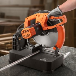 Metallin katkaisusaha 35,6 cm terällä kylmäleikkauksella 0–45 asteen jiirillä