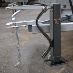 Peräkärryn tunkki hiiliteräksinen hitsattava 5443 kg kantavuus korkeussäädettävä kampikahvalla