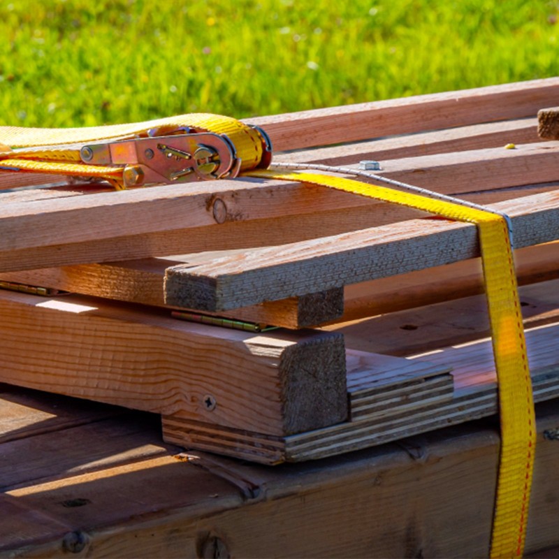 Kiristysliinasarja E-kiskoihin 18 kpl polyesteriliinoja 4,57 m ja 5 cm räikillä jousilukituksilla