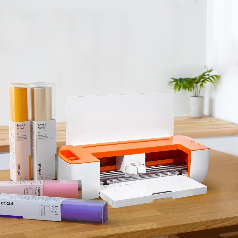 Pöytämallinen vinyylileikkuri Bluetoothilla 305 mm leikkausalue yli 100 materiaalille automaattinen teränpaineen säätö