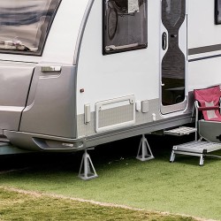 Tukijalat alumiinirunko 4 kpl matkailuautoille perävaunuille säädettävät 280–435 mm 2,72 t kantavuus