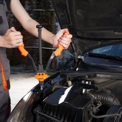 Niittimutterityökalu 35,6 cm lujuusteräksinen runko 70 kpl muttereita 7 vetotappia