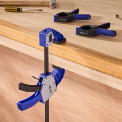 Yksikätiset puristimet muovikuori ja hiilirakenneteräs kaksi kappaletta 60,96 cm puu- ja metallityöhön