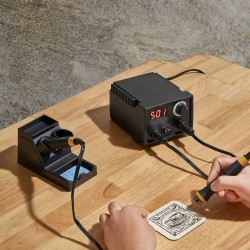 Puutyöpolttosarja kaksi polttokynää 23 lankakärkeä säädettävä lämpötila 200–700 astetta digitaalinen näyttö