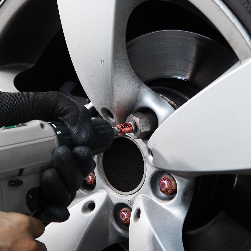 Pultin ja mutterinpoistosarja 29-osainen kromimolybdeeniterästä 6–10 mm vesitiivis kotelo