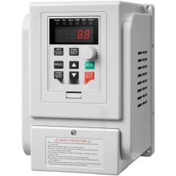 Taajuusmuuttaja 4 kW 18 A 5 hv 3-vaiheisille moottoreille