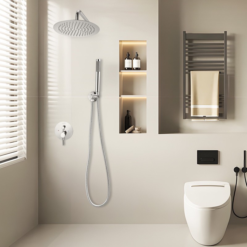 Seinäasennettava suihkujärjestelmä 10 tuuman pyöreällä yläsuihkulla ja käsisuihkulla messinkiventtiilillä kromipinnalla