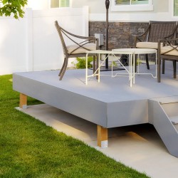 Pylvään jalusta ruostumattomasta teräksestä säädettävä 203x203 mm sisämitat 198x185 mm