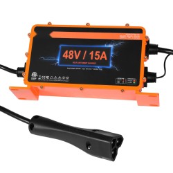 Golfkärryn akkulaturi 48 V 15 A alumiiniseoskotelo IP67 yhteensopiva AGM NMC LiFePO4