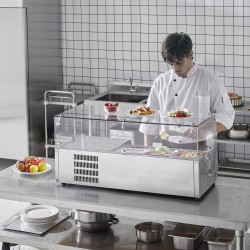 Pöytämallinen jäähdytetty lisäkeasema 304-ruostumaton teräs 1/3- ja 1/6-astiat karkaistu lasisuoja