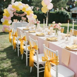 Satiiniset tuolinauhat 275 cm pitkät 17 cm leveät 100 kpl kulta häihin