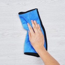 Itsekiinnittyvä vinyylilaatta vaaleanharmaa puunsyykuosi 9900x600 mm 1,5 mm 1 kpl