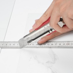 Itsekiinnittyvät vinyylilaatat 305x305 mm 1,5 mm 50 kpl valkoinen marmorikuvio