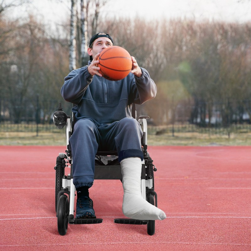 Sähköinen taittuva pyörätuoli hiiliteräs kantavuus 120 kg iskunvaimennetut renkaat säädettävä selkänoja