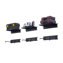 Seinään asennettava polkupyöräteline kuudelle pyörälle kolmella kypäräkoukulla kolmella hyllyllä satakolmekymmentäkuusi