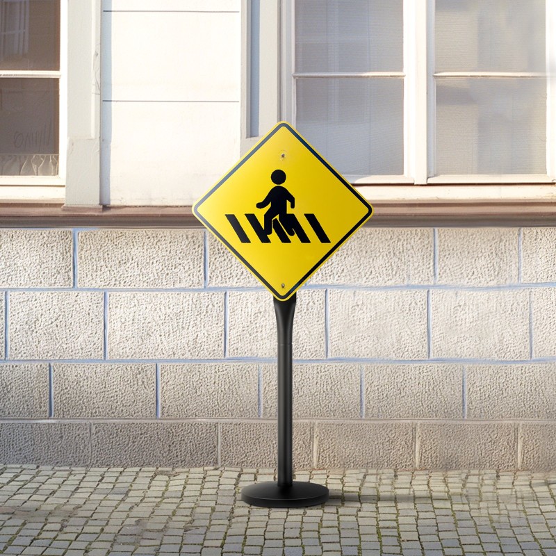 Siirrettävä kylttiteline galvanoitua terästä ja valurautaa kova muovijalusta pyörillä 1235 mm