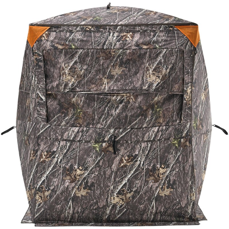 Metsästysteltta kahdelle tai kolmelle vedenpitävällä maastokankaalla kolmijalkatuolilla kantolaukulla metsästykseen