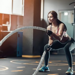 Polyesterinen harjoitusköysi 9,1 metriä 38 millimetriä 7,3 kiloa harmaa suojasukka