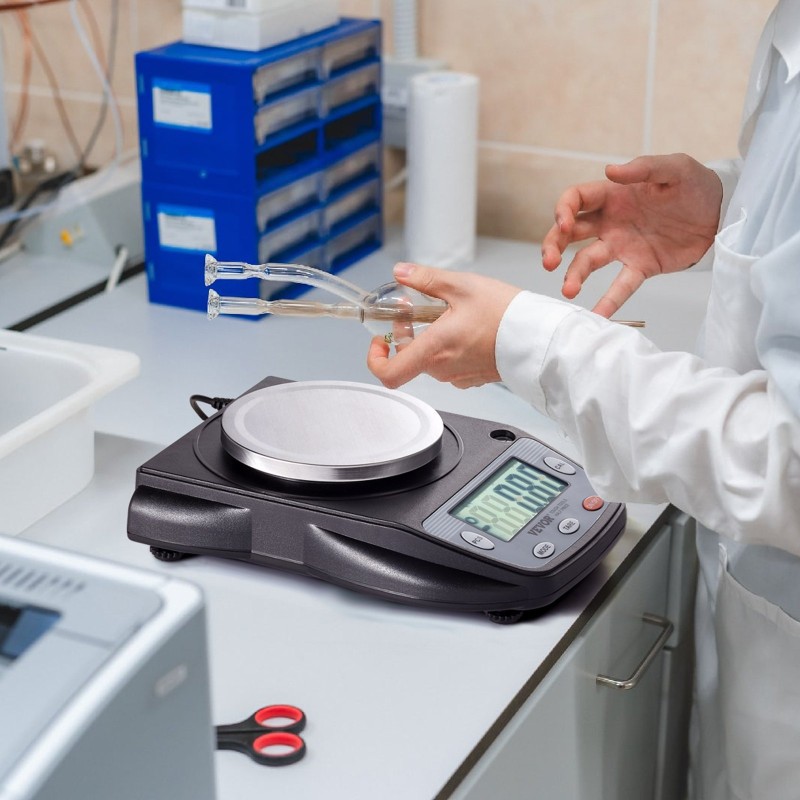 Laboratoriovaaka 600 g kapasiteetti 0,01 g tarkkuus ruostumattomasta teräksestä valmistettu punnitusalusta LCD-näyttö