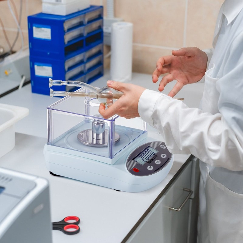 Laboratorioanalysaattorivaaka 500 g kapasiteetti 0,001 g tarkkuus ruostumaton teräs LCD-näyttö RS232C-liitäntä