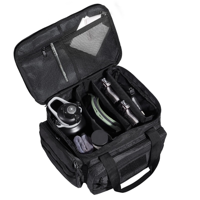 Ampumaratalaukku polyesterinen neljälle pistoolille kuudelle lippaalle irrotettavilla jakajilla paksulla pehmusteella musta