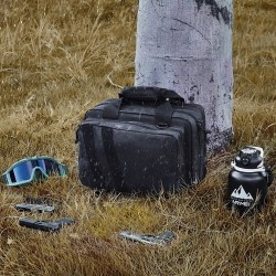 Ampumaradalaukku vesitiivis 600D polyesteri 2 pistoolia 6 irrotettavaa lippasta musta