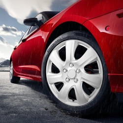 Vanteen suojukset 16 tuumaa muovikomposiitti napaklikkikiinnitys venttiilireiät säänkestävät