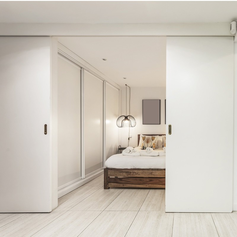 Ohitusliukuoven alumiiniseoskiskosarja kahden oven 1828 mm 68 kg kantavuus