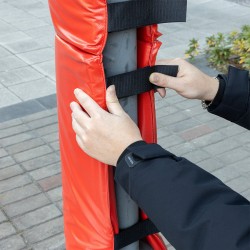 Koripallotelineen pylvässuoja PVC-verkkomuovi korkeatiheyksinen vaahto 1800 mm korkea punainen