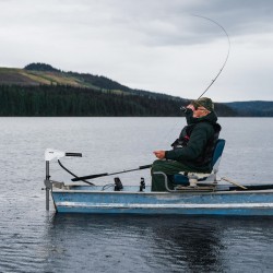 Sähköinen perämoottori peräpeiliasenteinen 55 paunaa 12-volttinen 8-nopeuksinen 30-tuumainen varsi