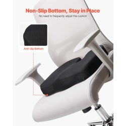 Istuintyyny muistivaahdolla ja viilentävällä geelillä U-muotoisella lovella irrotettavalla polyesteripäällisellä musta