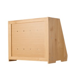 Bambupuinen kaksikerroksinen leipälaatikko sisältää leikkuulaudan ja leipäveitsen